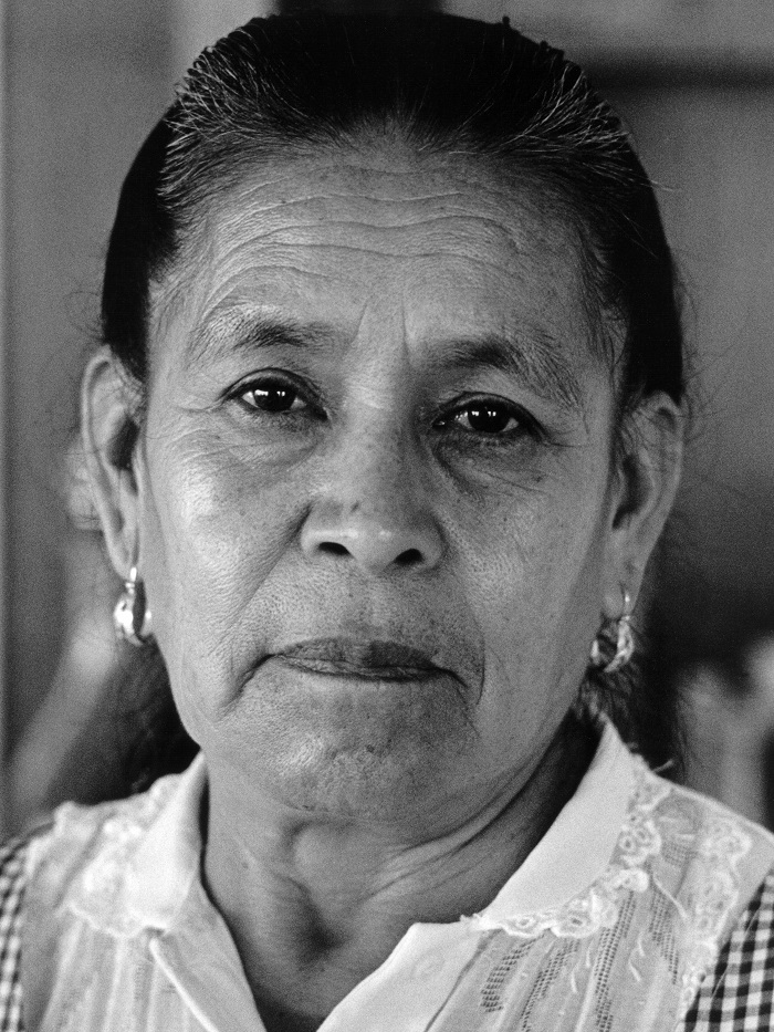 Frank Cancian. Victoria Rua (Orange County Housecleaners). 2001. Black-and-white photograph. © 2001 Frank Cancian. Image and data provided by University of California Irvine Libraries.