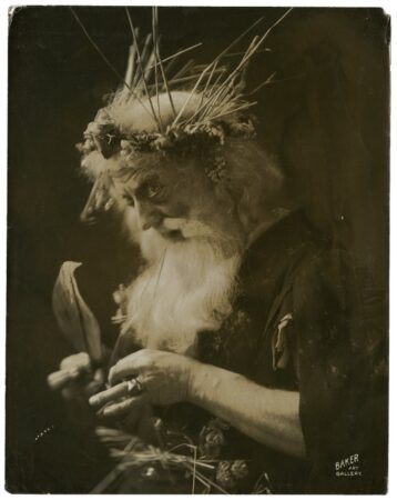 Baker’s Art Gallery (photographer). R.B. Mantell as Lear in Shakespeare's King Lear