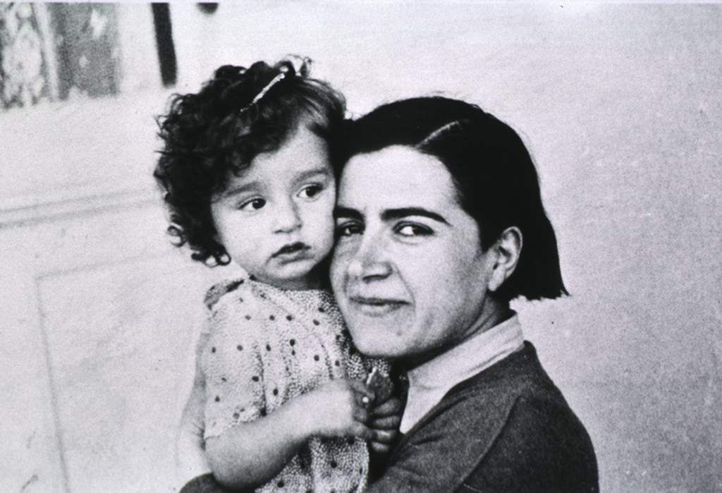 Dr. Fatima Meruik. Photoprint.