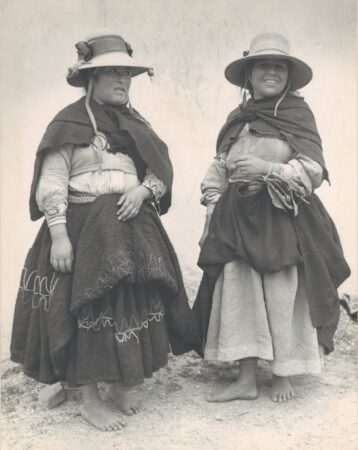 Two Vicos women, ca 1952-1962