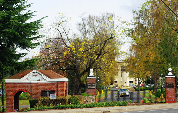 A visit to Oregon State Penitentiary: Reflections from a JSTOR engineer
